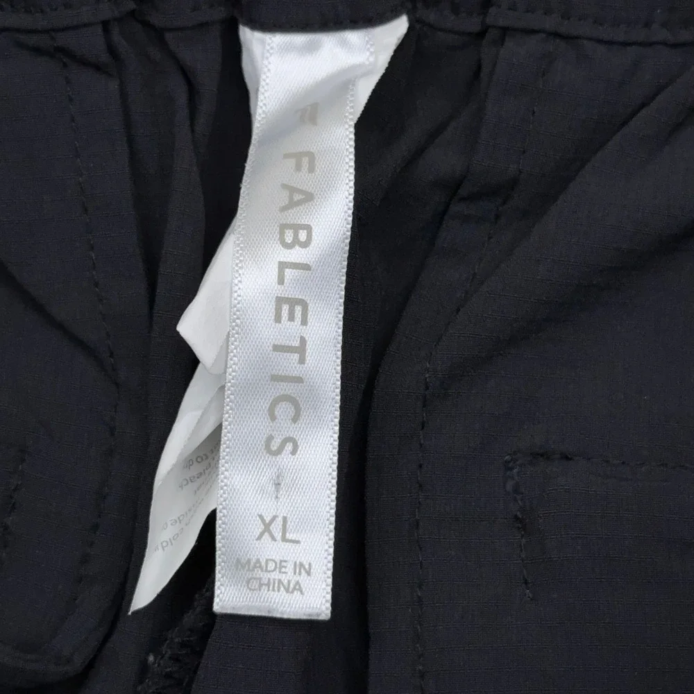 Fabletics Heights Cargo Pants Women's XL Black Relaxed Wide-Leg Pant Lightweight
